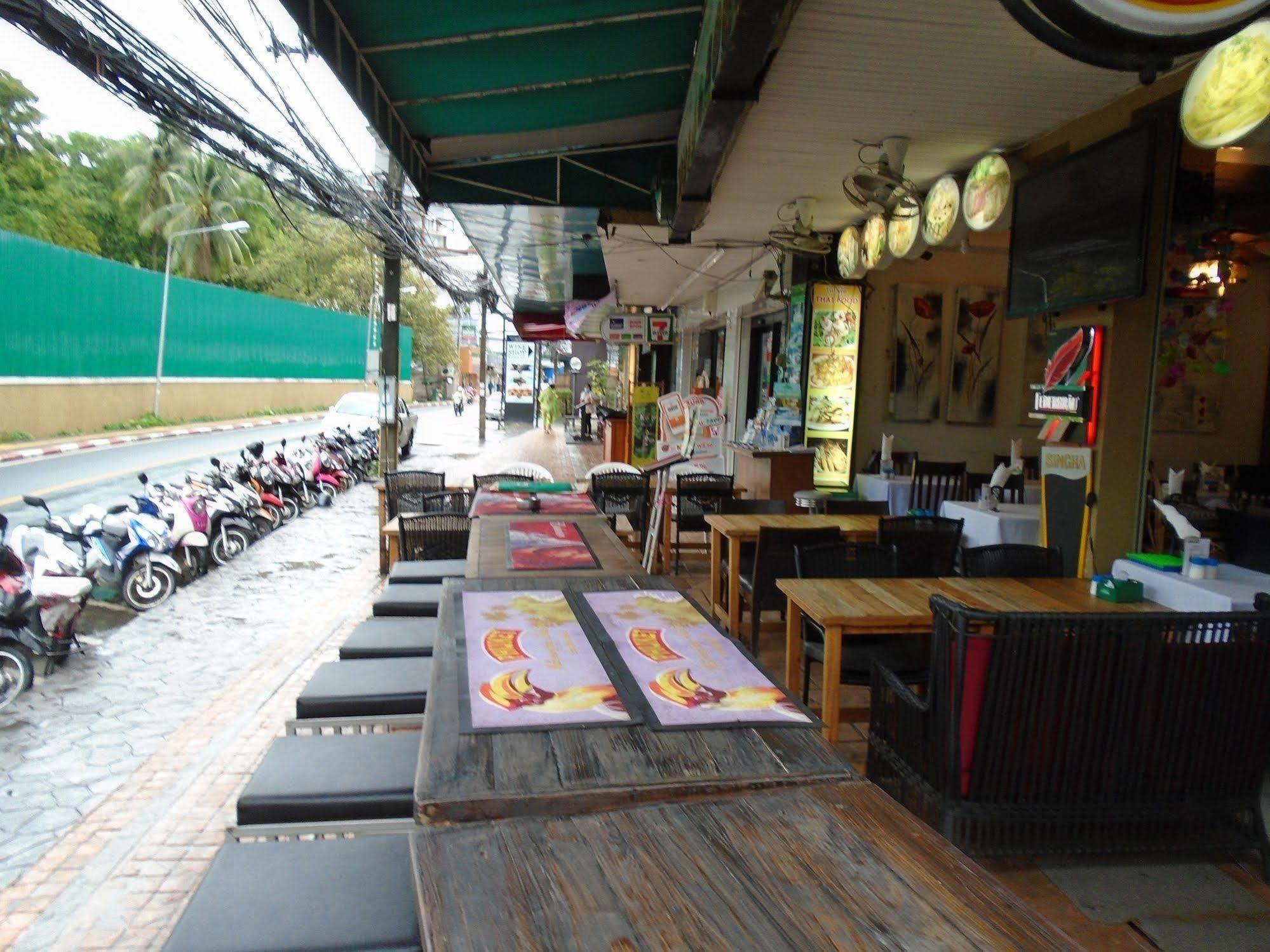 Kata Green Beach Hotel Exterior photo